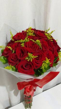 BOUQUET COM ROSAS IMPORTADAS COLOMBIANAS / VERMELHAS / 30 UNIDADES