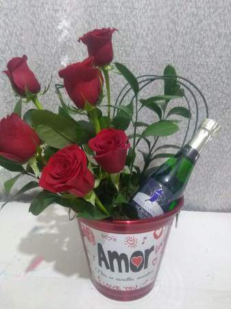 Kit Balde Rosas Espumante Vermelhas Flores e Bebidas