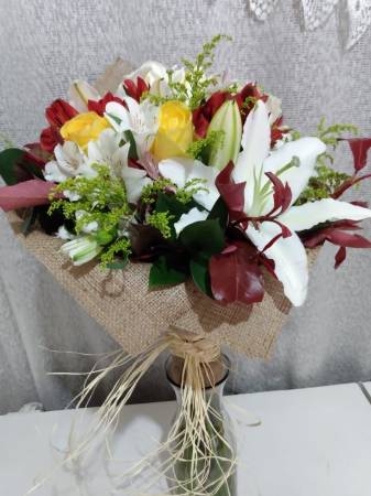BOUQUET MISTO UNICO / VERMELHAS